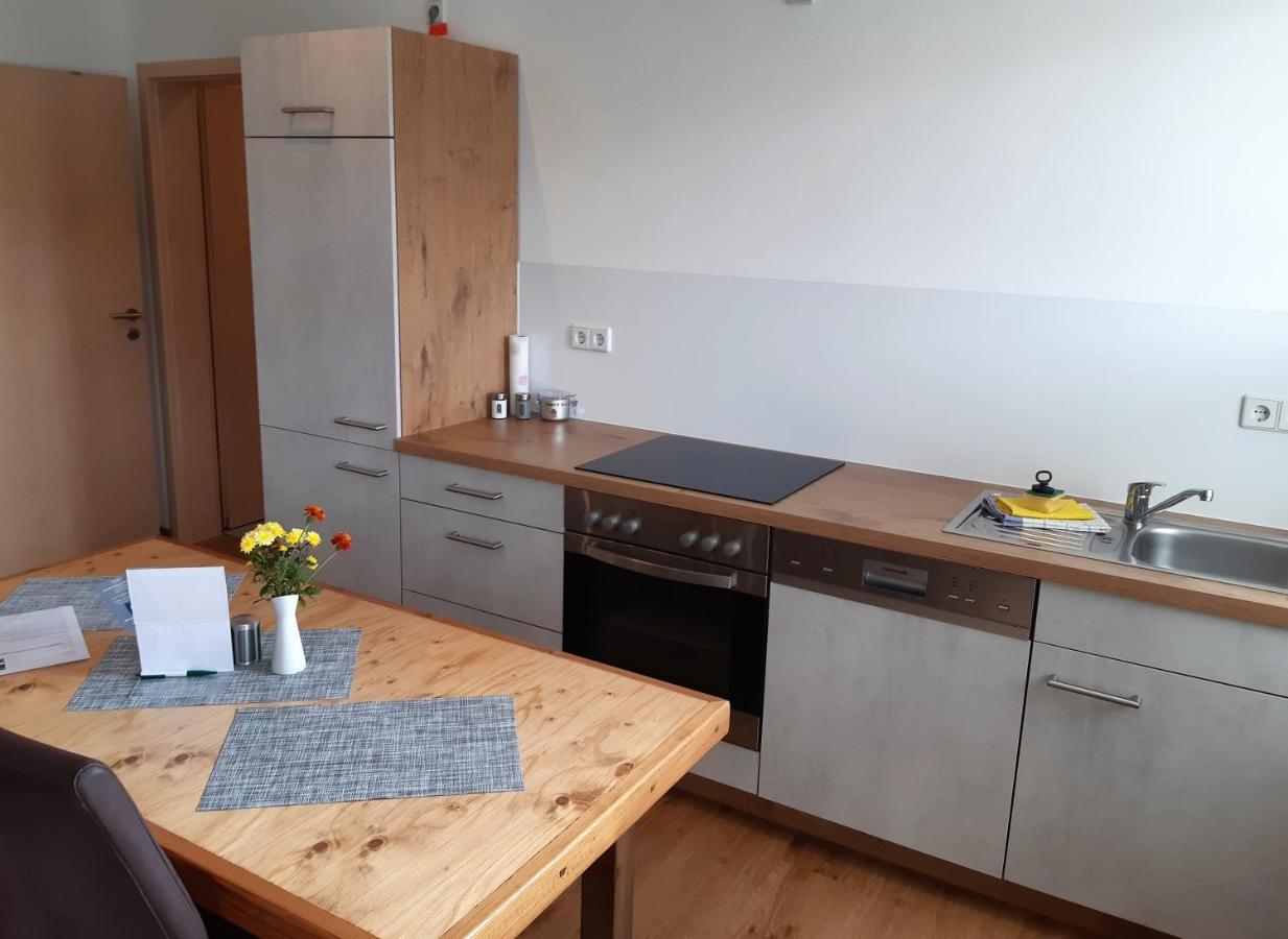 Stadtoase Geraeumige Gaestewohnungen Mit Balkon, Komfort, Modernitaet Und Ruhe, Fuer Monteure Geeignet, Free Wifi Frankenberg Zewnętrze zdjęcie