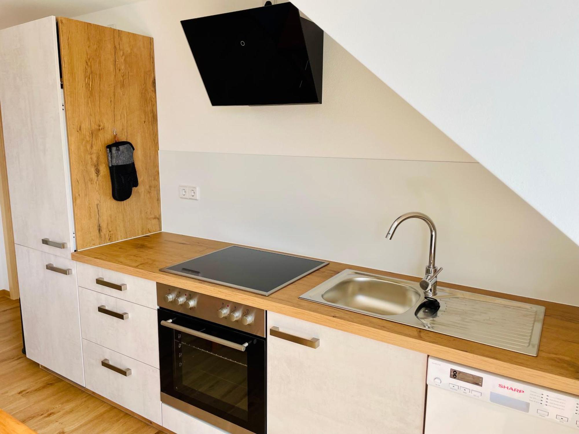 Stadtoase Geraeumige Gaestewohnungen Mit Balkon, Komfort, Modernitaet Und Ruhe, Fuer Monteure Geeignet, Free Wifi Frankenberg Zewnętrze zdjęcie